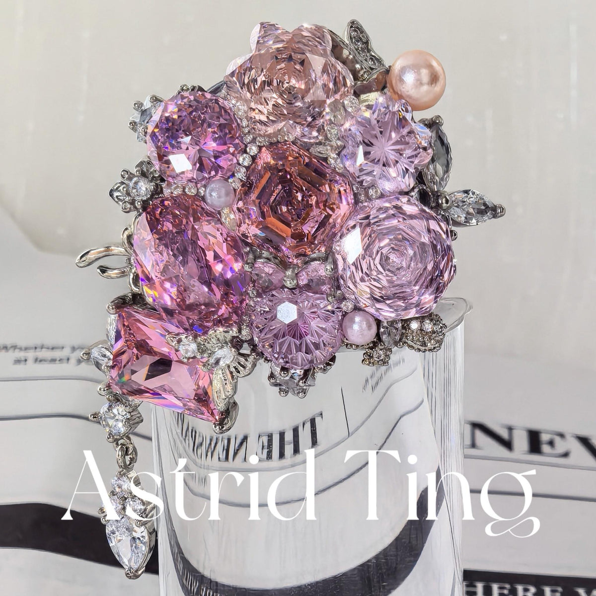 Handmade Bling Car Air Vent Charm, Deep Pink B, Light Pink & Pinkish Orange Cubic Zirconia Car Vent Clip, Alloy Base with Soft Protective Sleeve, Luxury Car Interior Decor with Dangling Chain