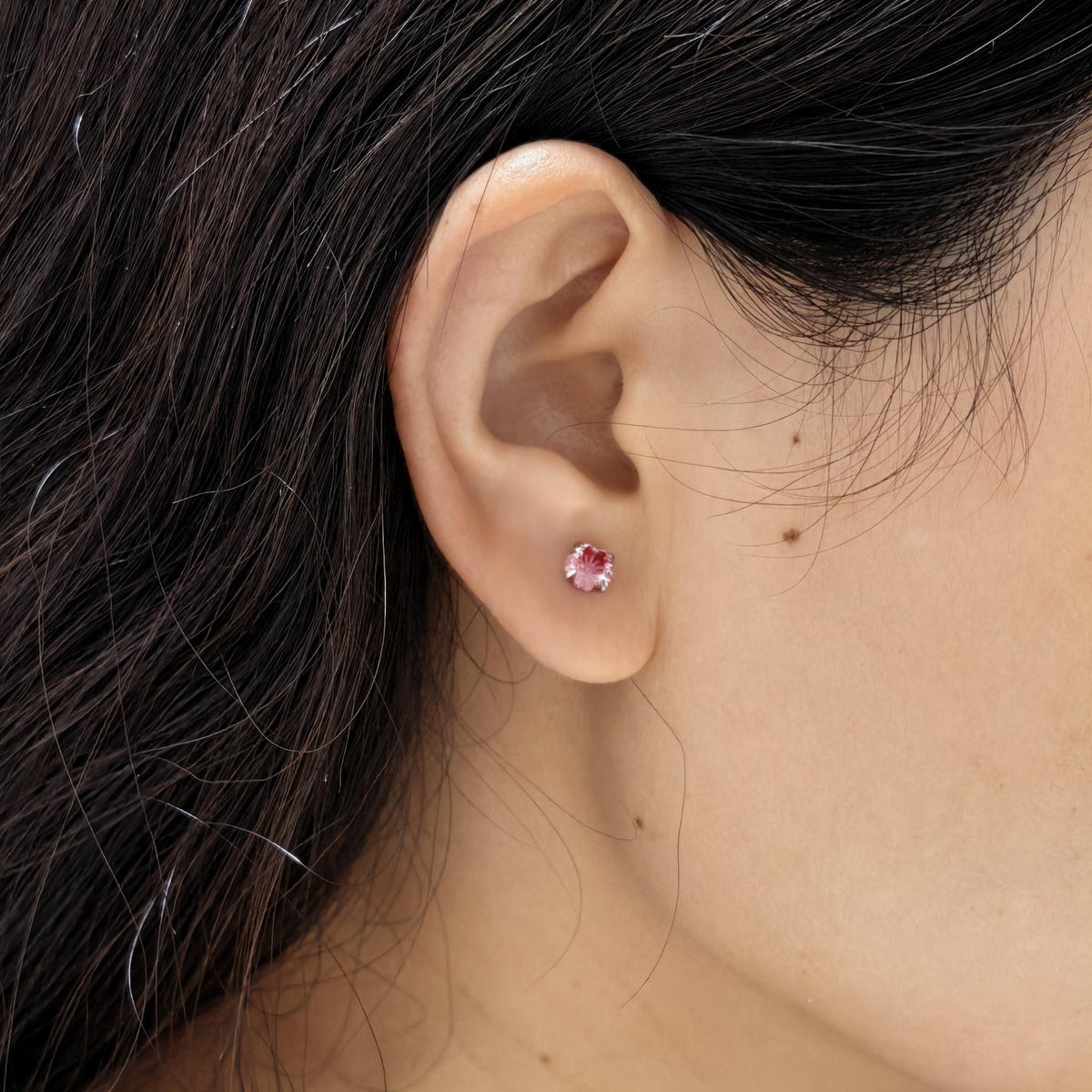 6mm cherry blossom cut two‑tone gradient cz titanium‑steel screw‑back stud on ear