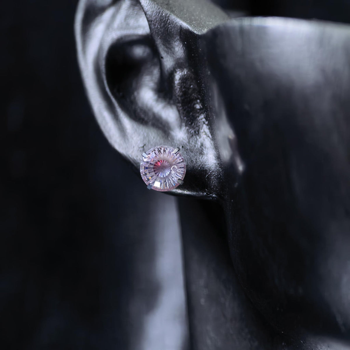 6mm conch‑cut two‑tone gradient blue‑purple iridescent plated cz titanium‑steel screw‑back stud earring