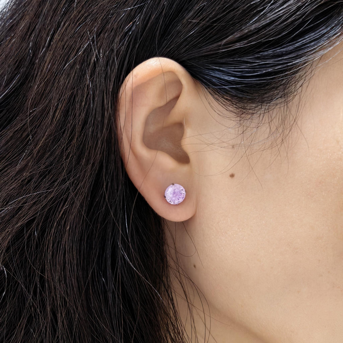 8mm iridescent aurora kaleidoscope cz titanium steel screw‑back stud earring real ear wear shot